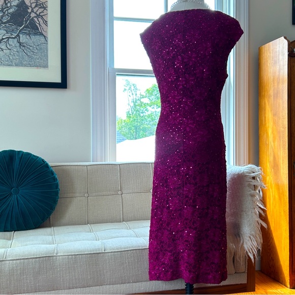 Magenta Floral Lace Dress with Embellishments - Picture 3 of 9